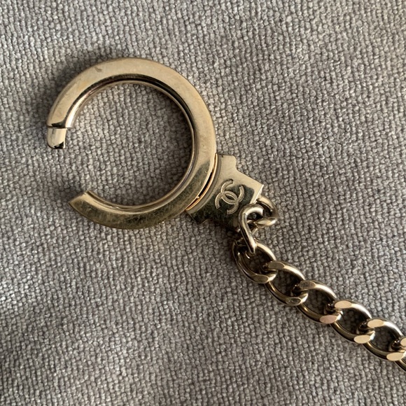 Chanel 31 rue cambon  Paris chain belt with Chanel coin keychain removable set - Picture 10 of 14